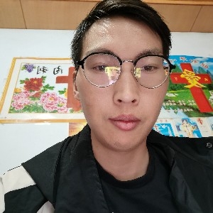 侯章成