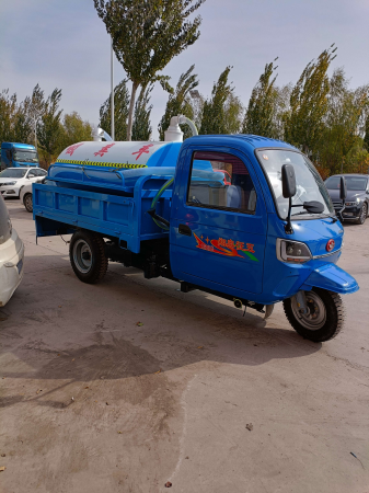 二手灑水車、消防車、垃圾車、吸污車、清洗車等各類環(huán)衛(wèi)車輛